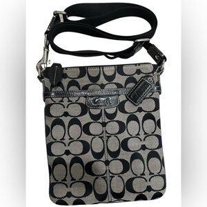 COACH classic crossbody swingpack with silver hardware